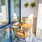 SW Jara Centro Apartamento Boutique
